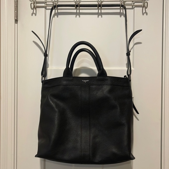 Tahari bag - Picture 1 of 7